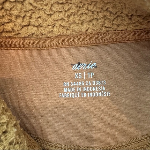 Aerie Teddy Sherpa Fleece Pullover with Buttons Brown Gold Cozy Size XS - Picture 4 of 5